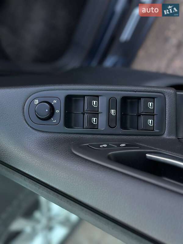 Хэтчбек Volkswagen Golf 2010 в Полтаве фото 24 Хэтчбек Volkswagen Golf 2010 в Полтаве