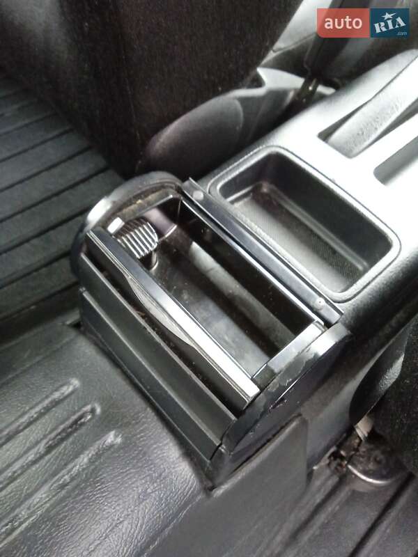 Хетчбек Volkswagen Golf 2002 в Хмельницькому фото 28 Хетчбек Volkswagen Golf 2002 в Хмельницькому