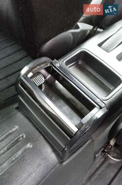 Хэтчбек Volkswagen Golf 2002 в  фото 28 Хэтчбек Volkswagen Golf 2002 в