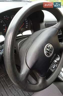 Хэтчбек Volkswagen Golf 2002 в  фото 48 Хэтчбек Volkswagen Golf 2002 в