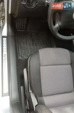 Хэтчбек Volkswagen Golf 2002 в  фото 70 Хэтчбек Volkswagen Golf 2002 в