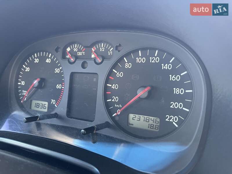 Хетчбек Volkswagen Golf 1999 в Львові