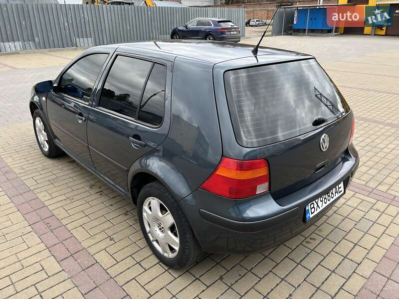Хетчбек Volkswagen Golf 2001 в Хмельницькому