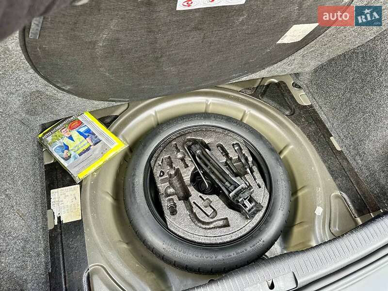 Хетчбек Volkswagen Golf 2008 в Полтаві