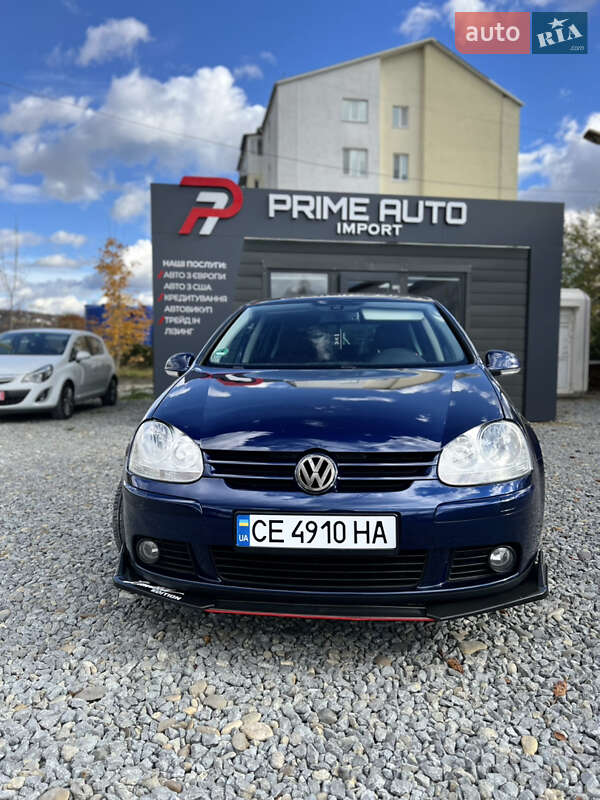 Хетчбек Volkswagen Golf 2008 в Чернівцях