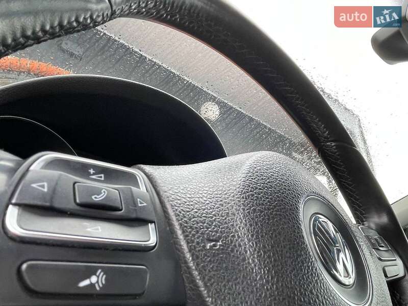 Хетчбек Volkswagen Golf 2011 в Миколаєві