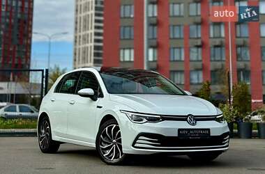 Хэтчбек Volkswagen Golf 2022 в Киеве