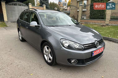 Універсал Volkswagen Golf 2011 в Луцьку