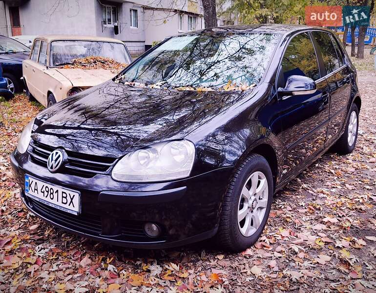 Хэтчбек Volkswagen Golf 2006 в Белой Церкви