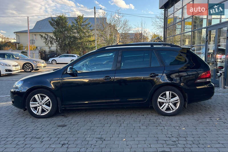 Універсал Volkswagen Golf 2012 в Івано-Франківську