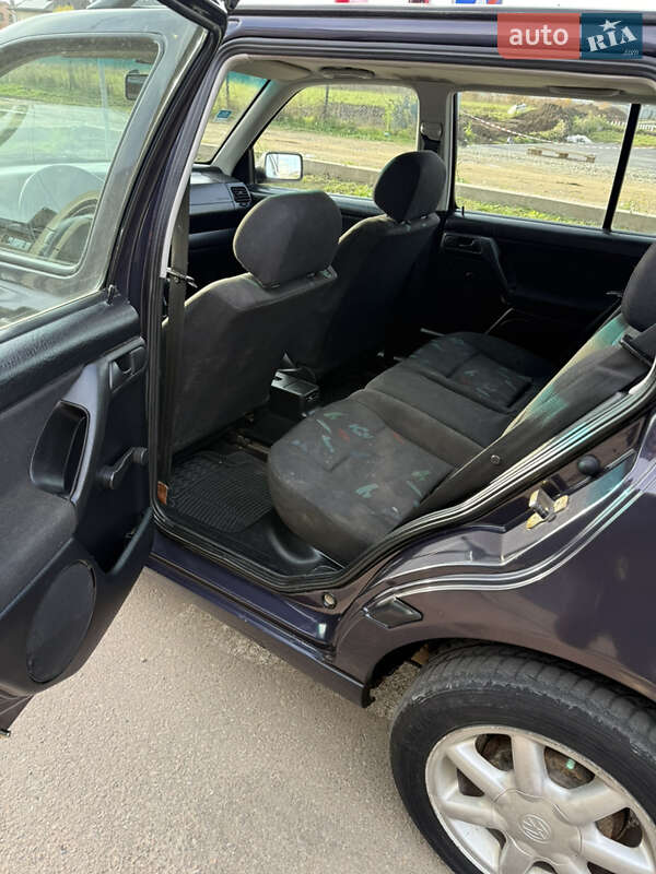 Універсал Volkswagen Golf 1995 в Чернівцях