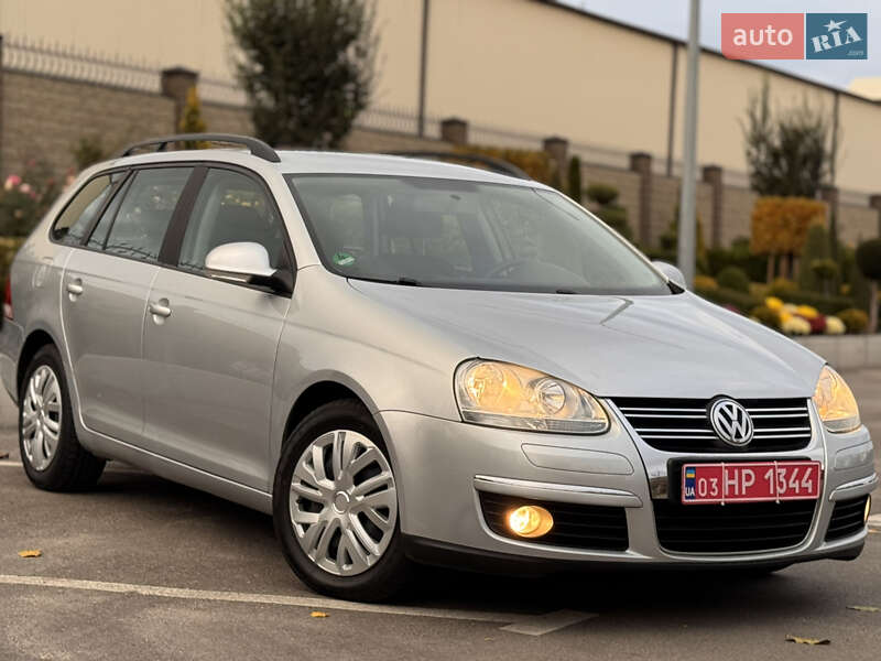 Универсал Volkswagen Golf 2008 в Запорожье
