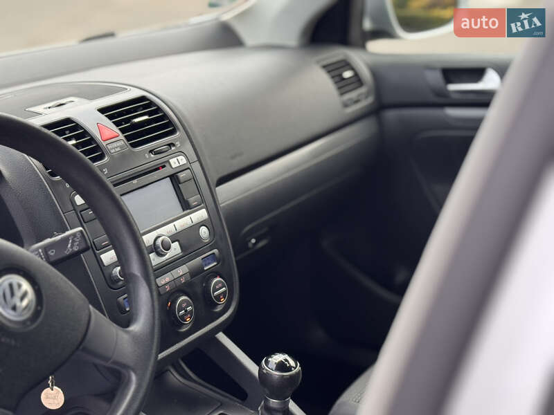 Универсал Volkswagen Golf 2008 в Запорожье