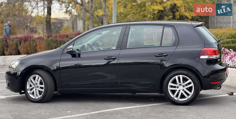 Хэтчбек Volkswagen Golf 2010 в Запорожье