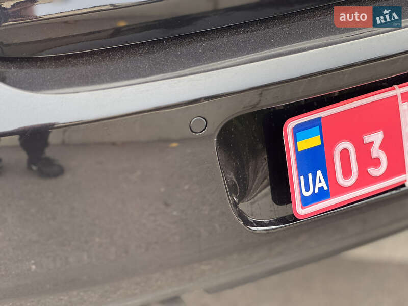 Хэтчбек Volkswagen Golf 2010 в Запорожье