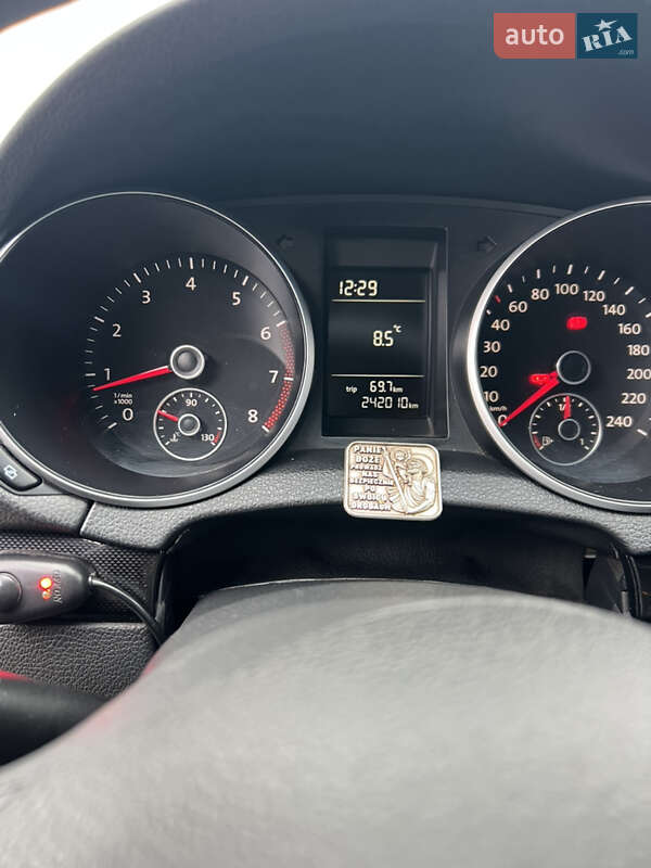 Універсал Volkswagen Golf 2009 в Звягелі