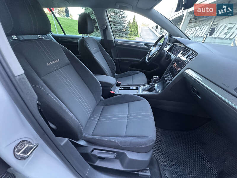 Универсал Volkswagen Golf 2017 в Киеве фото 32 Универсал Volkswagen Golf 2017 в Киеве