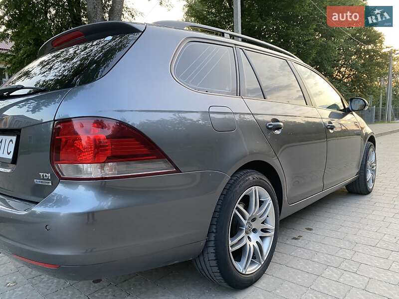 Універсал Volkswagen Golf 2010 в Хмельницькому