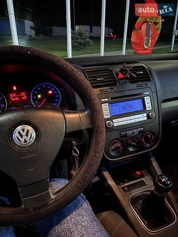 Хетчбек Volkswagen Golf 2007 в Холодній Балці