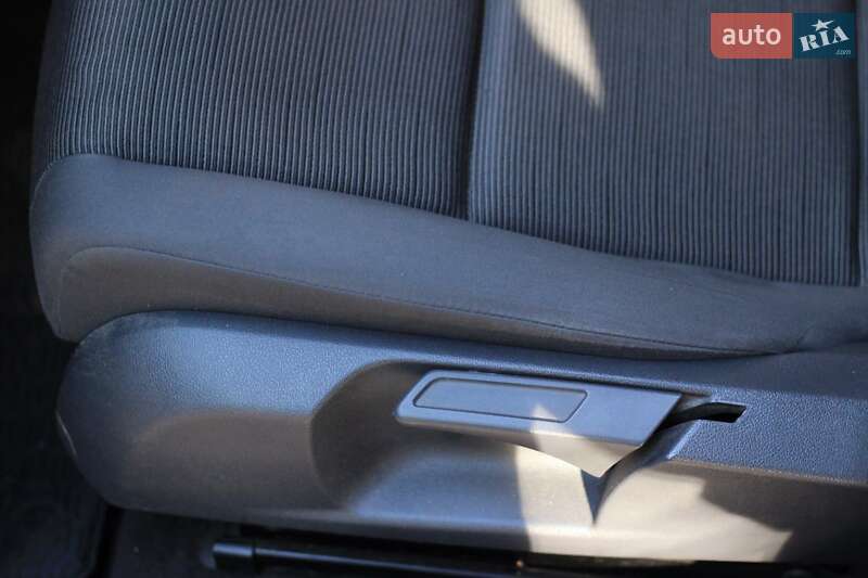 Хетчбек Volkswagen Golf 2006 в Тульчині