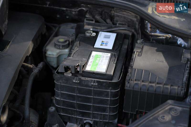 Хетчбек Volkswagen Golf 2006 в Тульчині