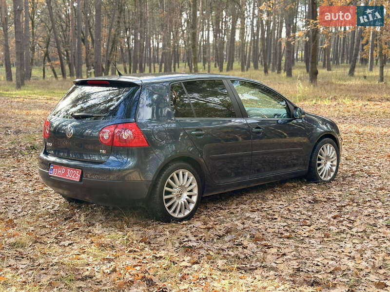 Хэтчбек Volkswagen Golf 2007 в Сумах