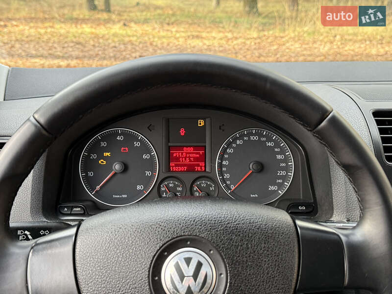 Хэтчбек Volkswagen Golf 2007 в Сумах