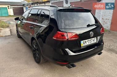 Универсал Volkswagen Golf 2016 в Житомире