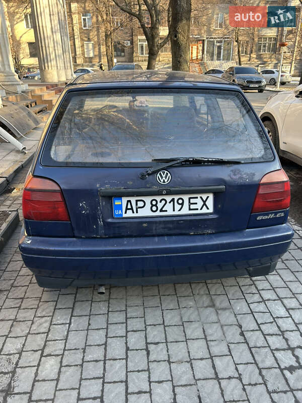 Хэтчбек Volkswagen Golf 1996 в Запорожье