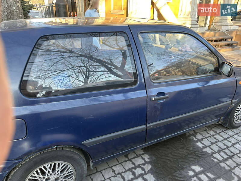 Хэтчбек Volkswagen Golf 1996 в Запорожье