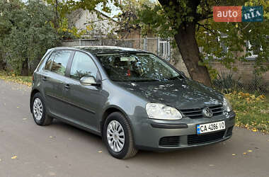 Хэтчбек Volkswagen Golf 2004 в Черкассах