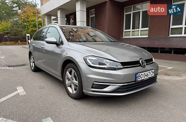 Универсал Volkswagen Golf 2017 в Киеве