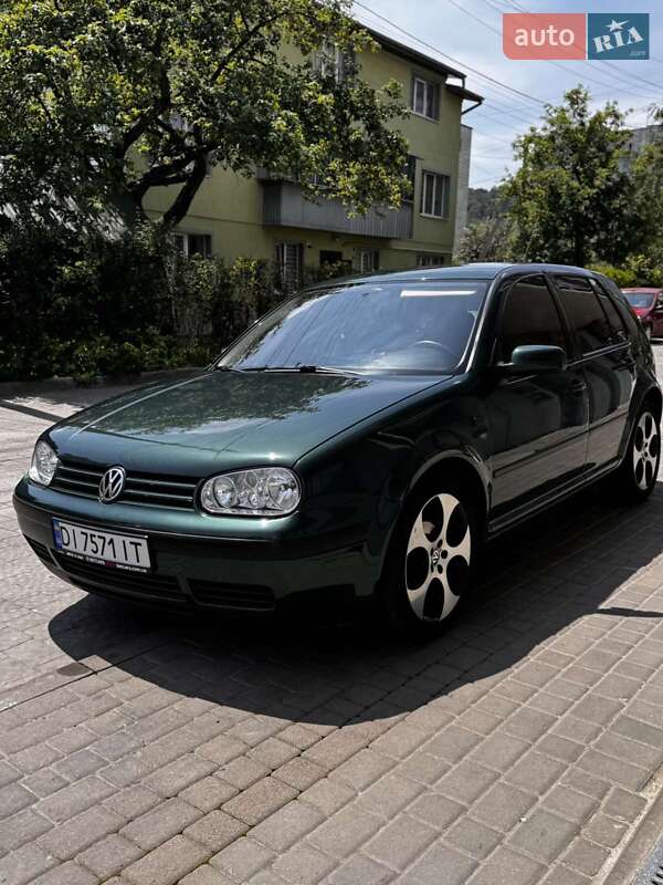Хэтчбек Volkswagen Golf 1998 в Львове