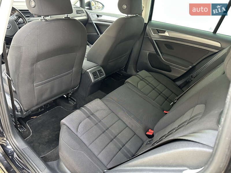 Универсал Volkswagen Golf 2016 в Умани фото 11 Универсал Volkswagen Golf 2016 в Умани