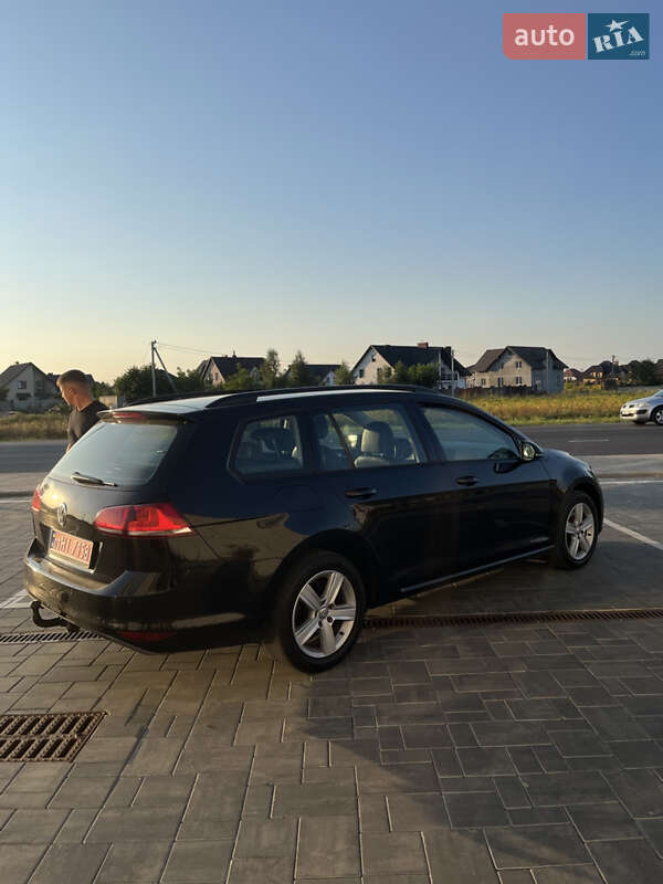 Універсал Volkswagen Golf 2015 в Луцьку