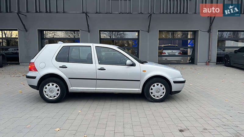 Хэтчбек Volkswagen Golf 1998 в Львове