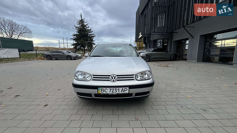 Хэтчбек Volkswagen Golf 1998 в Львове