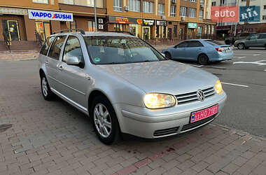 Универсал Volkswagen Golf 2003 в Киеве