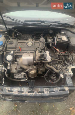 Хэтчбек Volkswagen Golf 2010 в Полтаве