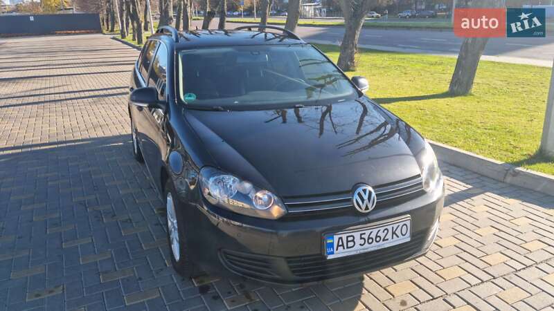 Универсал Volkswagen Golf 2010 в Виннице