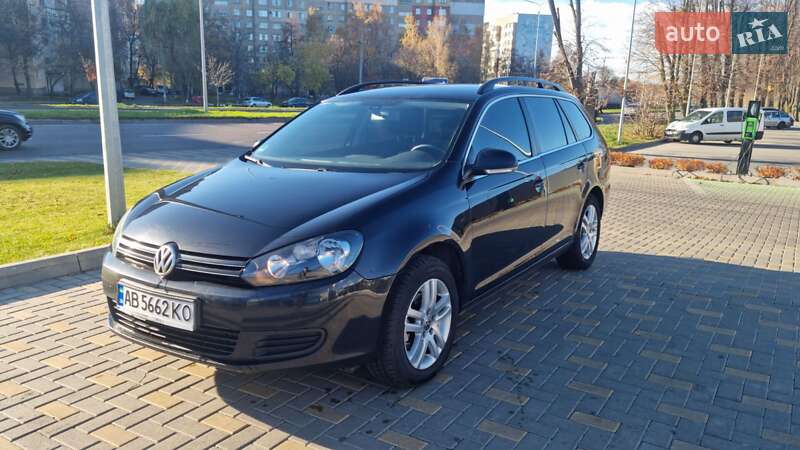 Универсал Volkswagen Golf 2010 в Виннице