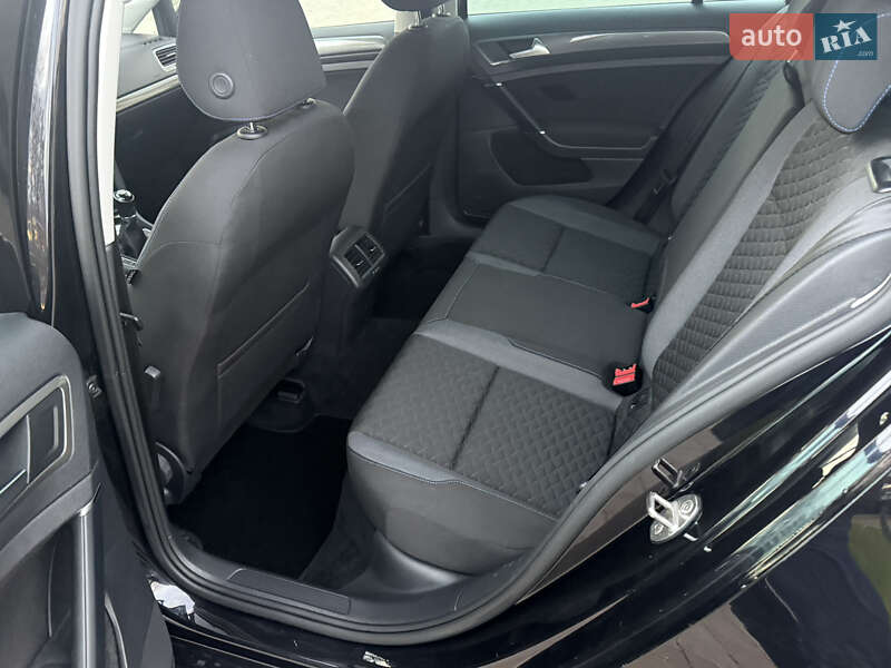 Універсал Volkswagen Golf 2018 в Стрию фото 28 Універсал Volkswagen Golf 2018 в Стрию