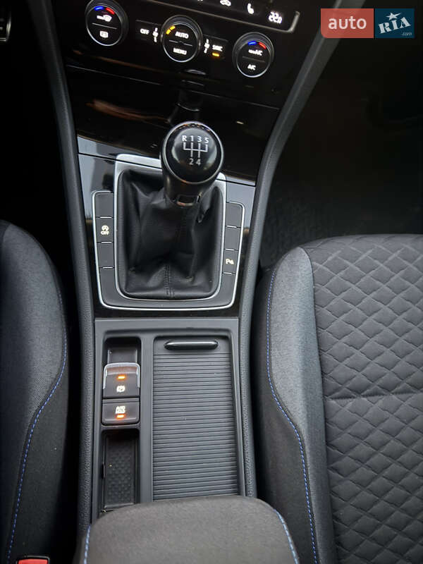 Універсал Volkswagen Golf 2018 в Стрию фото 42 Універсал Volkswagen Golf 2018 в Стрию