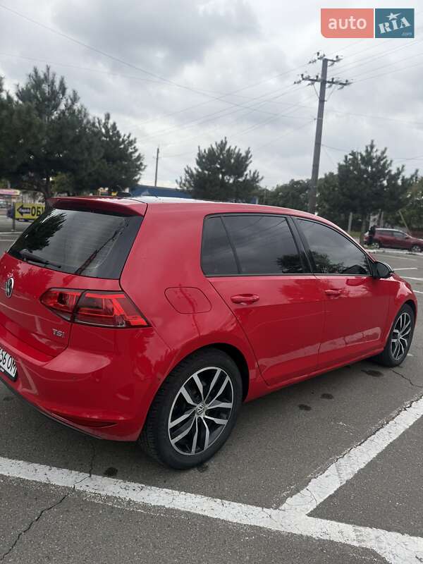Хэтчбек Volkswagen Golf 2015 в Одессе