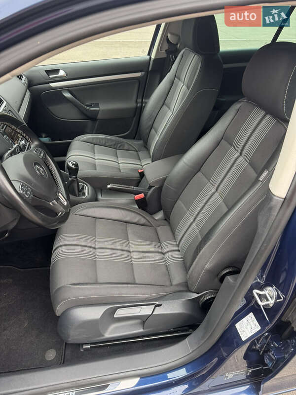 Универсал Volkswagen Golf 2012 в Ровно фото 26 Универсал Volkswagen Golf 2012 в Ровно