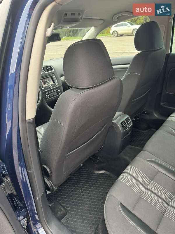 Универсал Volkswagen Golf 2012 в Ровно фото 30 Универсал Volkswagen Golf 2012 в Ровно