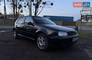 Хэтчбек Volkswagen Golf 2001 в Шептицькому