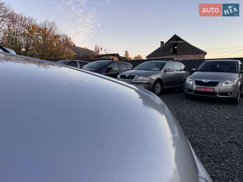 Хэтчбек Volkswagen Golf 2002 в Звенигородке