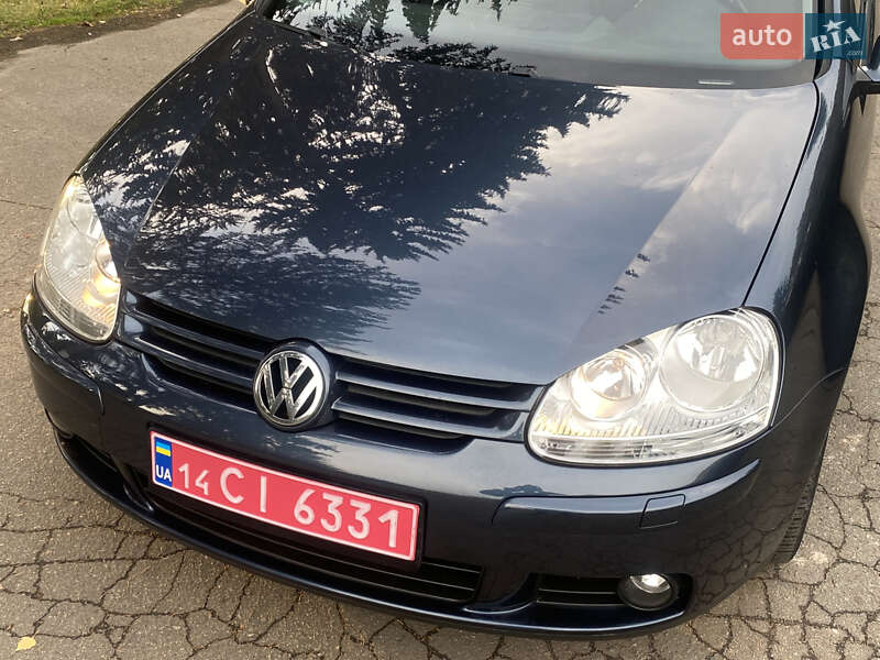 Хэтчбек Volkswagen Golf 2008 в Умани