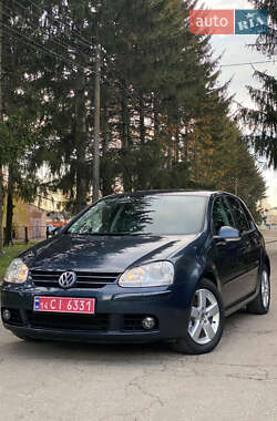 Хэтчбек Volkswagen Golf 2008 в Умани